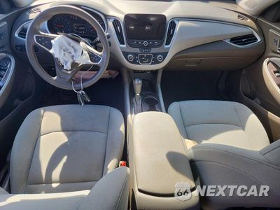 Zdjęcie 8 z 13 samochodu: 2020 CHEVROLET MALIBU LS VIN:1G1ZB5ST1LF051104 - miniatura