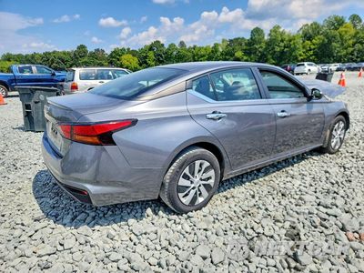 Trzecie zdjęcie samochodu z tyłu: 2022 NISSAN ALTIMA S VIN:1N4BL4BV6NN311349 - miniatura