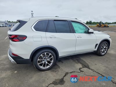 Trzecie zdjęcie samochodu z tyłu: 2026 BMW X5 XDRIVE40I VIN:5UX23EU0XT9420418 - miniatura
