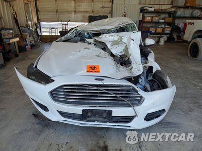 Piąte zdjęcie samochodu w środku: 2016 FORD FUSION S VIN:3FA6P0G74GR354161 - miniatura