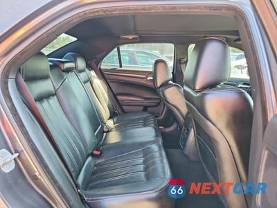 Zdjęcie 10 z 12 samochodu: 2015 CHRYSLER 300 S VIN:2C3CCAGG6FH904635 - miniatura