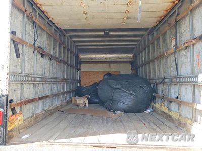 Zdjęcie 10 z 13 samochodu: 2019 FORD E450 BOX TRUCK VIN:1FDXE4FS8KDC42459 - miniatura