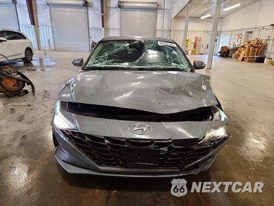 Piąte zdjęcie samochodu w środku: 2022 HYUNDAI ELANTRA SEL VIN:KMHLN4AG0NU264204 - miniatura