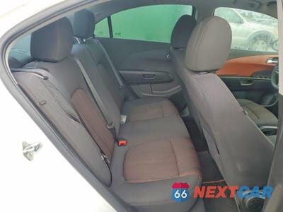 Zdjęcie 10 z 12 samochodu: 2014 CHEVROLET SONIC LT VIN:1G1JC5SHXE4123079 - miniatura