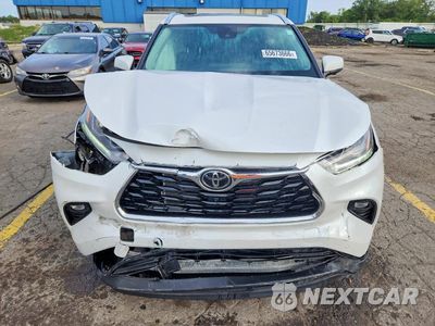 Piąte zdjęcie samochodu w środku: 2023 TOYOTA HIGHLANDER LIMITED VIN:5TDKDRBH5PS032924 - miniatura