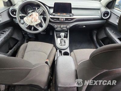 Zdjęcie 8 z 12 samochodu: 2023 KIA FORTE LXS VIN:3KPF24AD6PE661062 - miniatura