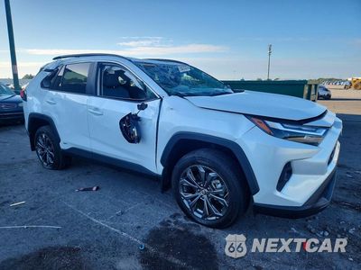 Czwarte zdjęcie samochodu z boku: 2024 TOYOTA RAV4 XLE PREMIUM VIN:4T3B6RFV1RU162050 - miniatura