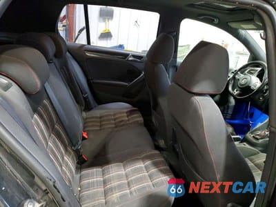 Zdjęcie 11 z 13 samochodu: 2010 VOLKSWAGEN GTI VIN:WVWHV7AJXAW151933 - miniatura