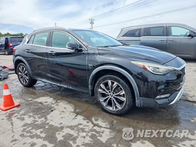 Czwarte zdjęcie samochodu z boku: 2017 INFINITI QX30 PREMIUM VIN:SJKCH5CRXHA034849 - miniatura
