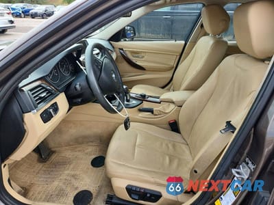 Zdjęcie 7 z 13 samochodu: 2013 BMW 328 XI SULEV VIN:WBA3B5C51DF590219 - miniatura