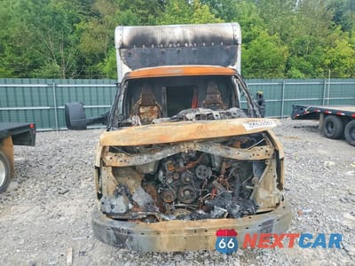 Piąte zdjęcie samochodu w środku: 2023 CHEVROLET EXPRESS G3500 VIN:1GB0GRFP4P1100387 - miniatura