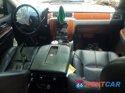 Zdjęcie 8 z 13 samochodu: 2008 CHEVROLET SUBURBAN K1500 LS VIN:1GNFK16Y48R211367 - miniatura