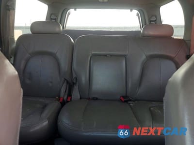 Zdjęcie 10 z 13 samochodu: 2002 FORD EXPEDITION XLT VIN:1FMFU16L22LA84616 - miniatura