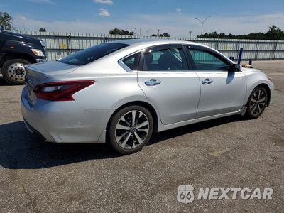 Trzecie zdjęcie samochodu z tyłu: 2017 NISSAN ALTIMA 2.5 SR VIN:1N4AL3APXHC121191 - miniatura