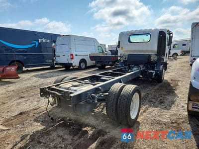 Trzecie zdjęcie samochodu z tyłu: 2025 ISUZU NPR HD - BOX TRUCK VIN:54DC4W1D9SS211366 - miniatura