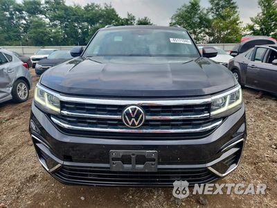 Piąte zdjęcie samochodu w środku: 2020 VOLKSWAGEN ATLAS CROSS SPORT SEL R-LINE VIN:1V2RE2CA9LC229738 - miniatura