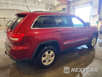 Trzecie zdjęcie samochodu z tyłu: 2012 JEEP GRAND CHEROKEE LAREDO VIN:1C4RJFAG4CC280639 - miniatura