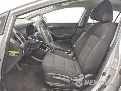 Zdjęcie 7 z 12 samochodu: 2017 KIA FORTE5 LX VIN:KNAFK5A85H5676509 - miniatura