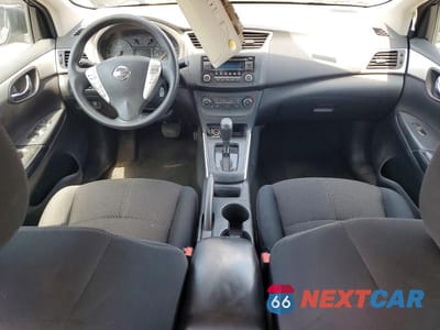 Zdjęcie 8 z 12 samochodu: 2017 NISSAN SENTRA S VIN:3N1AB7AP8HY294805 - miniatura