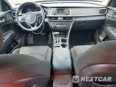 Zdjęcie 8 z 13 samochodu: 2017 KIA OPTIMA LX VIN:5XXGT4L3XHG162103 - miniatura