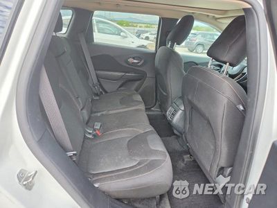 Zdjęcie 11 z 13 samochodu: 2015 JEEP CHEROKEE LATITUDE VIN:1C4PJMCS5FW792989 - miniatura