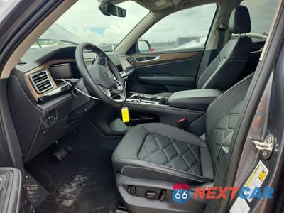 Zdjęcie 7 z 13 samochodu: 2025 VOLKSWAGEN ATLAS SE VIN:1V2HR2CA4SC576571 - miniatura