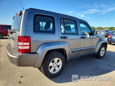 Trzecie zdjęcie samochodu z tyłu: 2012 JEEP LIBERTY SPORT VIN:1C4PJMAKXCW204115 - miniatura