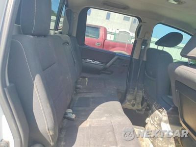 Zdjęcie 10 z 12 samochodu: 2013 NISSAN TITAN SV VIN:1N6AA0EC8DN302100 - miniatura
