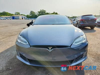 Piąte zdjęcie samochodu w środku: 2017 TESLA MODEL S VIN:5YJSA1E15HF200057 - miniatura
