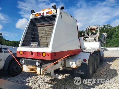 Trzecie zdjęcie samochodu z tyłu: 2016 OSHKOSH READY MIX TRUCK VIN:10TAFLGF5GS775032 - miniatura