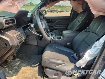 Zdjęcie 7 z 12 samochodu: 2026 TOYOTA TACOMA SR5 VIN:3TMLB5JN6TM218749 - miniatura
