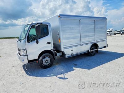 2019 HINO 195 DELIVERY TRUCK JHHHDM2H3KK004002 - główne zdjęcie licytacji z USA - miniatura