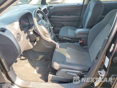 Zdjęcie 7 z 13 samochodu: 2012 JEEP COMPASS LATITUDE VIN:1C4NJDEB8CD559247 - miniatura
