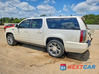Drugie zdjęcie samochodu z przodu: 2013 CADILLAC ESCALADE ESV PREMIUM VIN:1GYS4JEF0DR114219 - miniatura