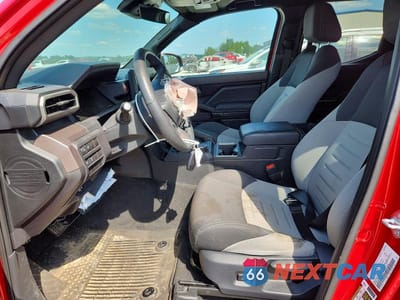 Zdjęcie 7 z 13 samochodu: 2024 TOYOTA TACOMA TRD OFF-ROAD VIN:3TYLB5JN9RT054118 - miniatura
