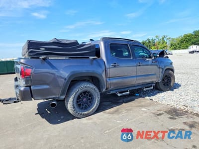 Trzecie zdjęcie samochodu z tyłu: 2020 TOYOTA TACOMA TRD PRO VIN:5TFCZ5AN7LX231841 - miniatura