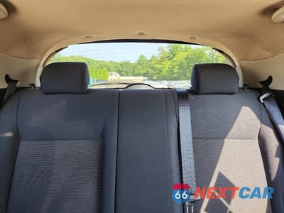 Zdjęcie 10 z 13 samochodu: 2011 NISSAN JUKE S VIN:JN8AF5MV3BT013076 - miniatura