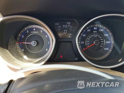 Zdjęcie 9 z 12 samochodu: 2013 HYUNDAI ELANTRA LIMITED VIN:KMHDH4AE9DU564218 - miniatura