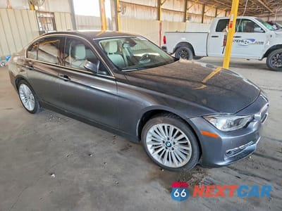 Czwarte zdjęcie samochodu z boku: 2015 BMW 328 XI SULEV VIN:WBA3B5G51FNS15563 - miniatura