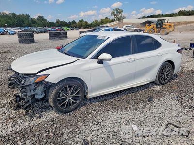 2022 TOYOTA CAMRY SE 4T1G11AK8NU697642 - główne zdjęcie licytacji z USA - miniatura