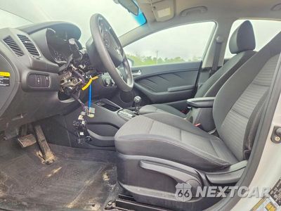 Zdjęcie 7 z 12 samochodu: 2018 KIA FORTE LX VIN:3KPFL4A74JE269597 - miniatura