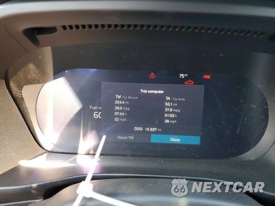 Zdjęcie 9 z 13 samochodu: 2025 VOLVO XC40 PLUS VIN:YV4L12UC8S2531445 - miniatura