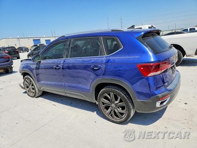 Drugie zdjęcie samochodu z przodu: 2022 VOLKSWAGEN TAOS SE VIN:3VVTX7B23NM062837 - miniatura