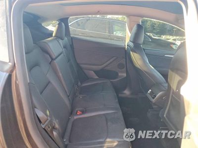 Zdjęcie 11 z 13 samochodu: 2024 TESLA MODEL Y VIN:7SAYGDEE7RF152157 - miniatura