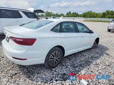 Trzecie zdjęcie samochodu z tyłu: 2021 VOLKSWAGEN JETTA S VIN:3VWC57BU0MM062389 - miniatura