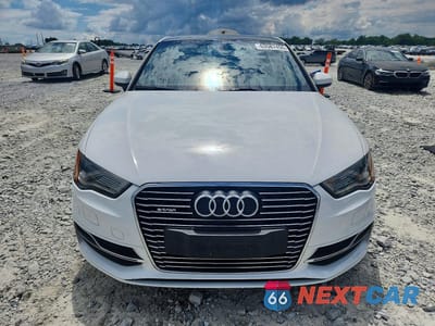 Piąte zdjęcie samochodu w środku: 2016 AUDI A3 E-TRON PREMIUM PLUS VIN:WAUTPBFF9GA063311 - miniatura