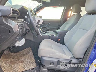Zdjęcie 7 z 12 samochodu: 2025 TOYOTA TACOMA SR5 VIN:3TMKB5FN3SM048482 - miniatura