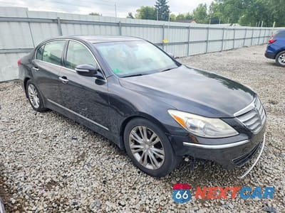 Czwarte zdjęcie samochodu z boku: 2014 HYUNDAI GENESIS 3.8L VIN:KMHGC4DD4EU259547 - miniatura