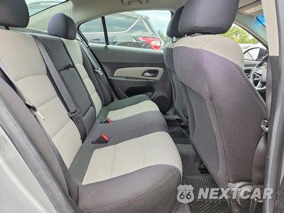 Zdjęcie 10 z 12 samochodu: 2012 CHEVROLET CRUZE LS VIN:1G1PC5SH3C7290650 - miniatura