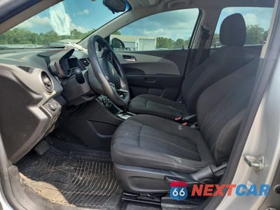Zdjęcie 7 z 13 samochodu: 2014 CHEVROLET SONIC LT VIN:1G1JC6SH0E4136722 - miniatura
